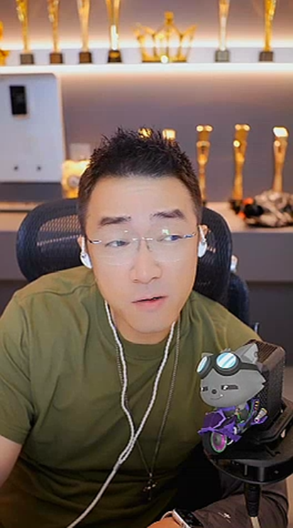 老毕一个多月前就宣布自由身了！