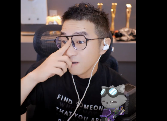 老毕感叹自己离婚当天,微凉频道都炸了!