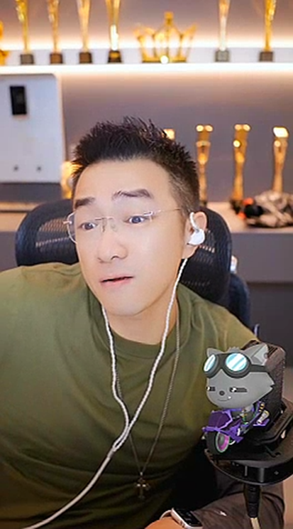没领离婚证之前老毕不会公布消息!