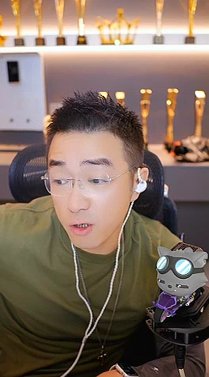 老毕:没有什么该不该的,过得自在最重要