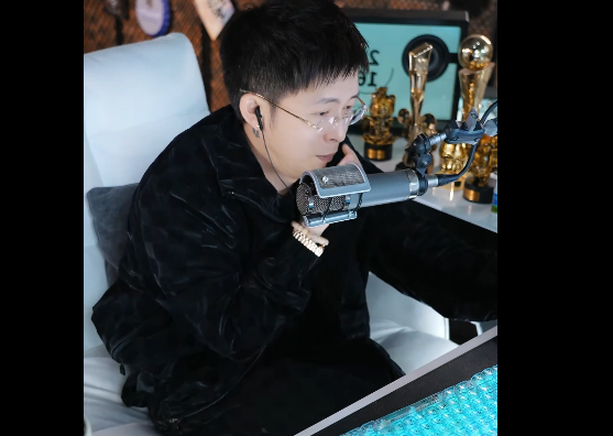 王冕没想到,很多粉丝都只关注自己一位主播