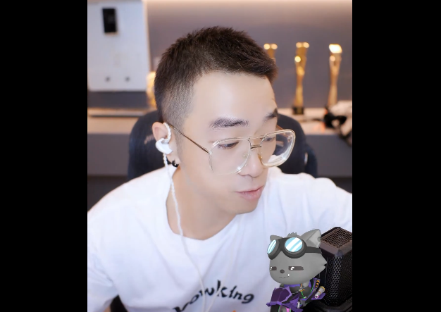 老毕一直在发动态,召唤老粉丝回归