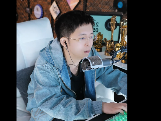 太狠了!王冕刚开播几分钟就有千元榜