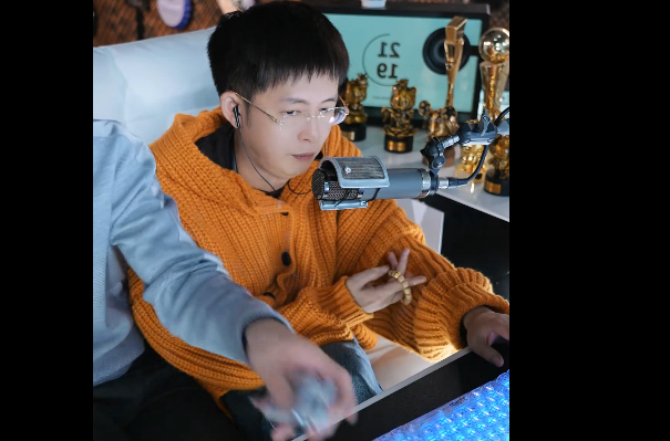 王冕谈QJY已经瘦成美女主播了