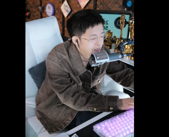 王冕回忆18年开播时光，当时粉丝非常铁