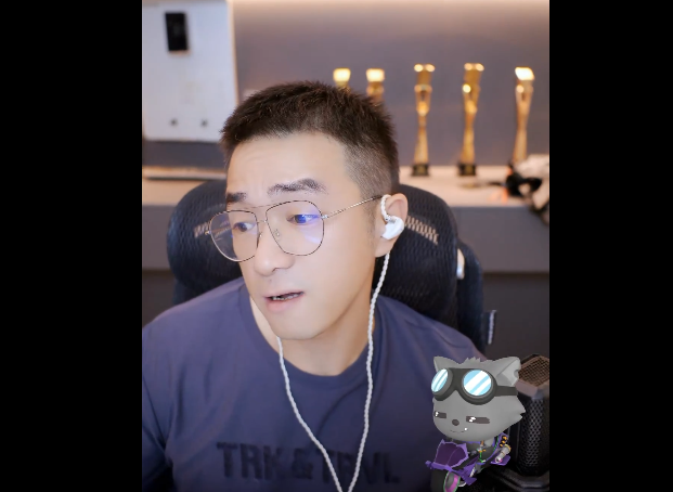 老毕谈自己不带孩子,但负担全家的金钱收入
