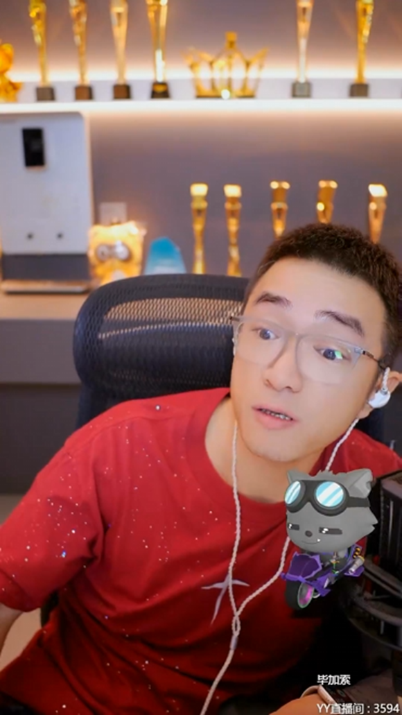 拳头出去手铐回来！老毕血泪劝告别惹小黄毛