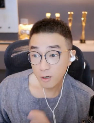 老毕有底气,腹肌半个月就能练回来