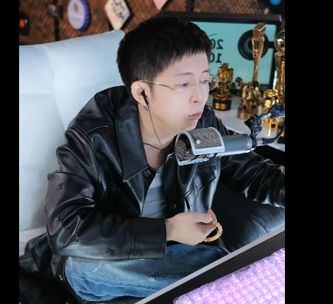 王冕让粉丝开珍爱团，就是为了让粉丝多上线