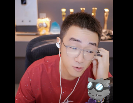 老毕谈买百万级豪车,其实就是为了接机神豪