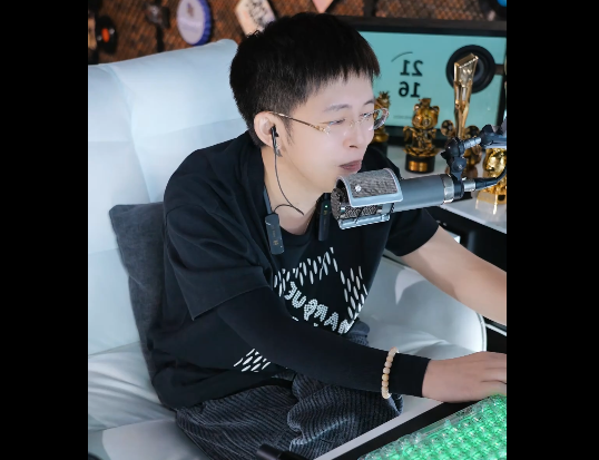 王冕被感动,神豪一直惦记自己!