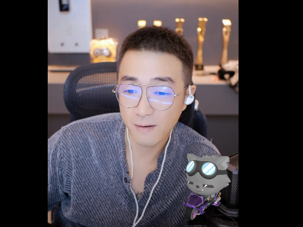 大哥许久没来!老毕没想到大哥有女友了