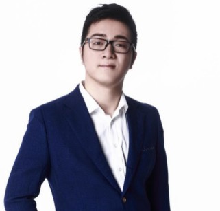 毕加索直言和微凉只是互动