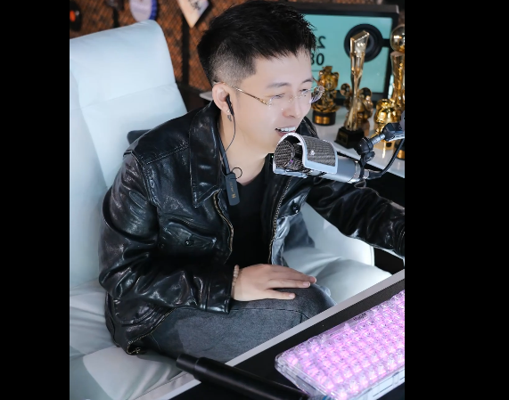 神豪年哥称赞王冕的粉丝军团散票实力强