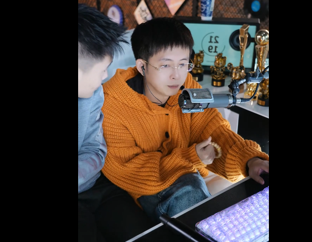 以前消息不断!王冕现在手机都没人发消息了