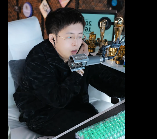 王冕若开播不赚钱,就线下当歌手去