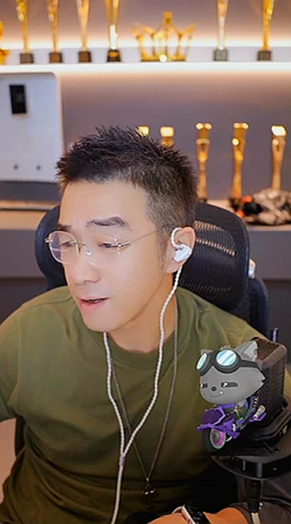 老毕晒离婚证,结果跟粉丝们争论起来了