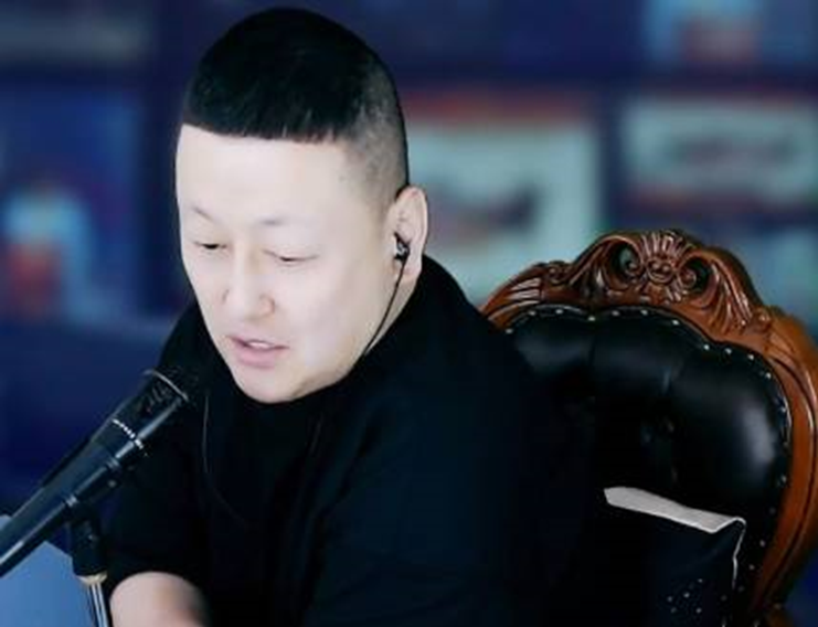 她半月75万榜晋升顶级电母，凡人哥力挺！