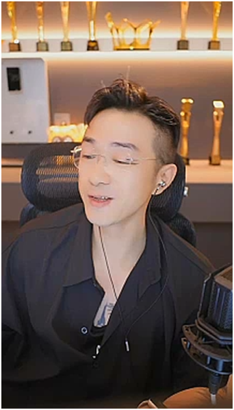 把小站主播拉黑,包括老毕全都拉黑!