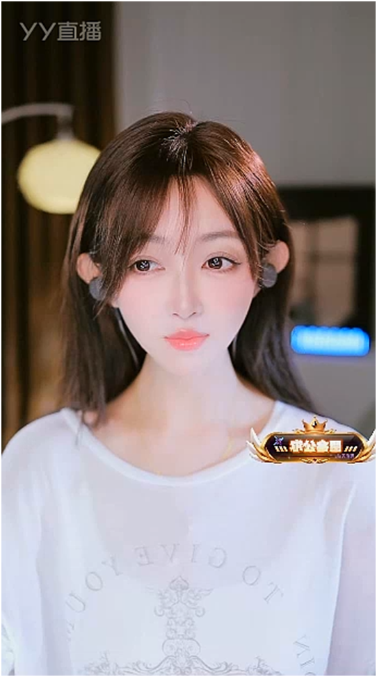 小羽坚持练普拉提,完美女神获众大哥力挺!