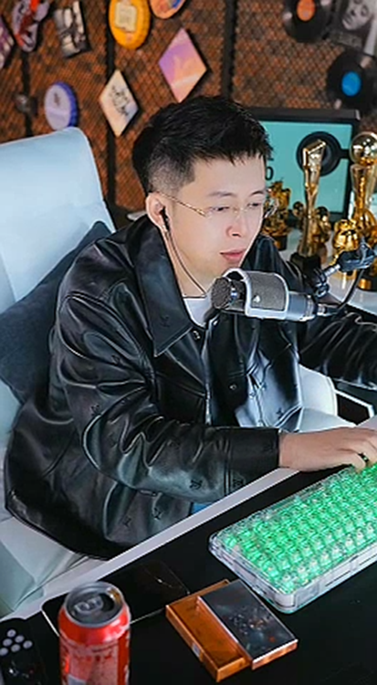 王冕怕被笑话,豪购炎黄公会撑场面!