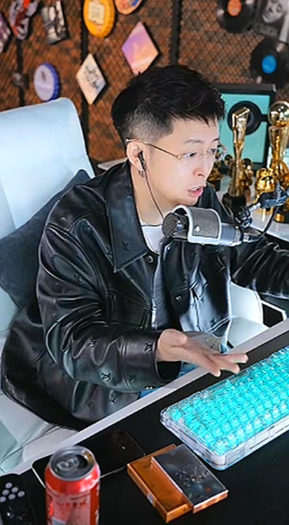 王冕弃Yx投M ,收购炎黄自立门户!