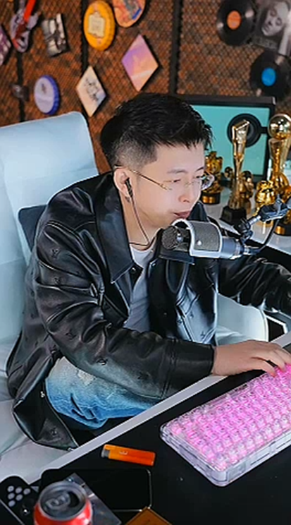 王冕直播坦言与微凉关系，真相曝光！ 