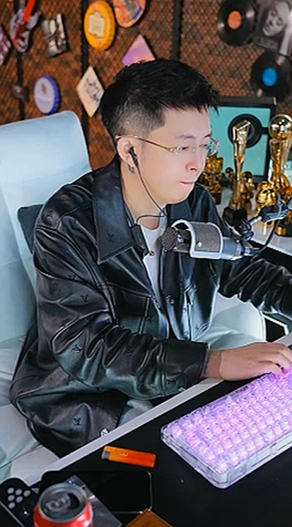 王冕直播坦言与微凉关系，真相曝光！ 