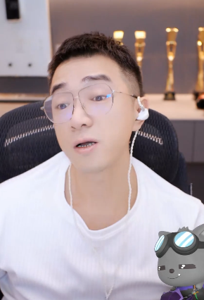 老毕此次去广州,打算再次跟青蛙哥相聚