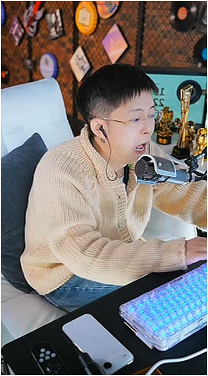 三年没见探戈哥瘦成闪电王冕看傻眼