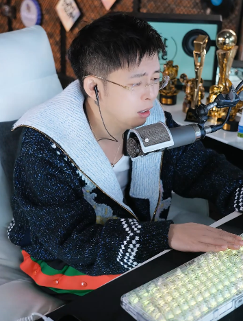 王冕谈自己要礼物,其实是想找状态不为钱