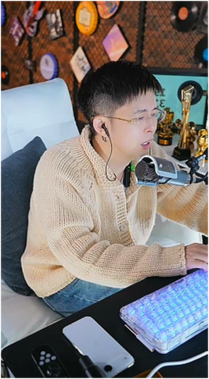王冕要把慢热七介绍给探戈哥
