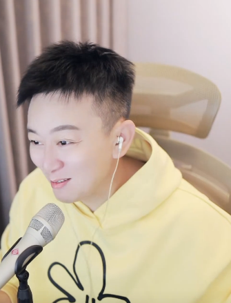 九情谈自己是YY之子，因为常获得帝王套