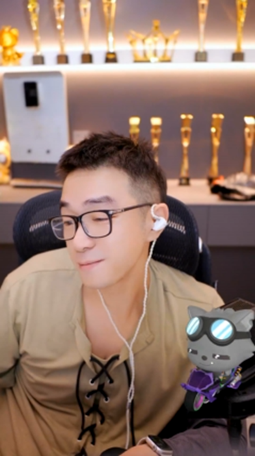 老毕不解,年度盛典咋成了割肉场?