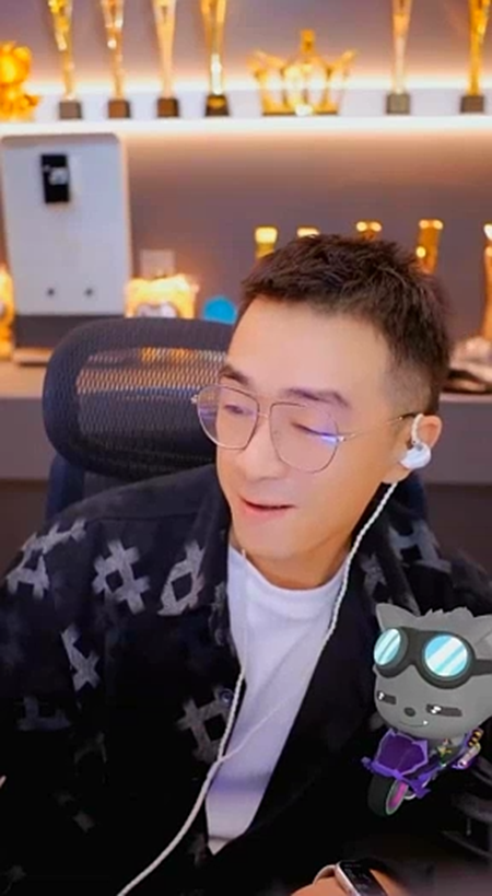 老毕到底走不走？坦言离不开直播！